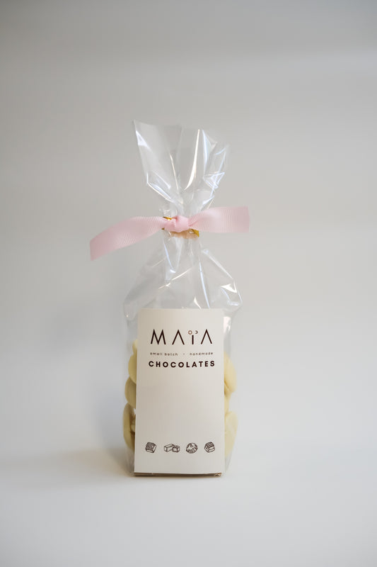 White chocolate buttons 30%